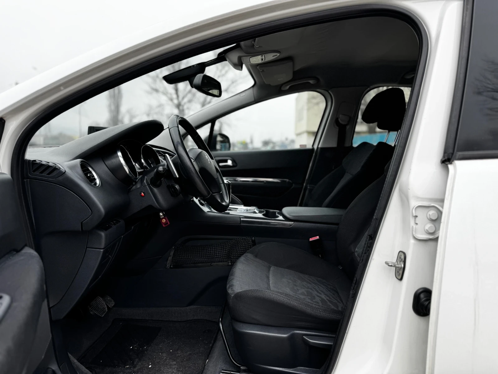 Peugeot 3008 1.6HDI/АВТОМАТИК - изображение 9