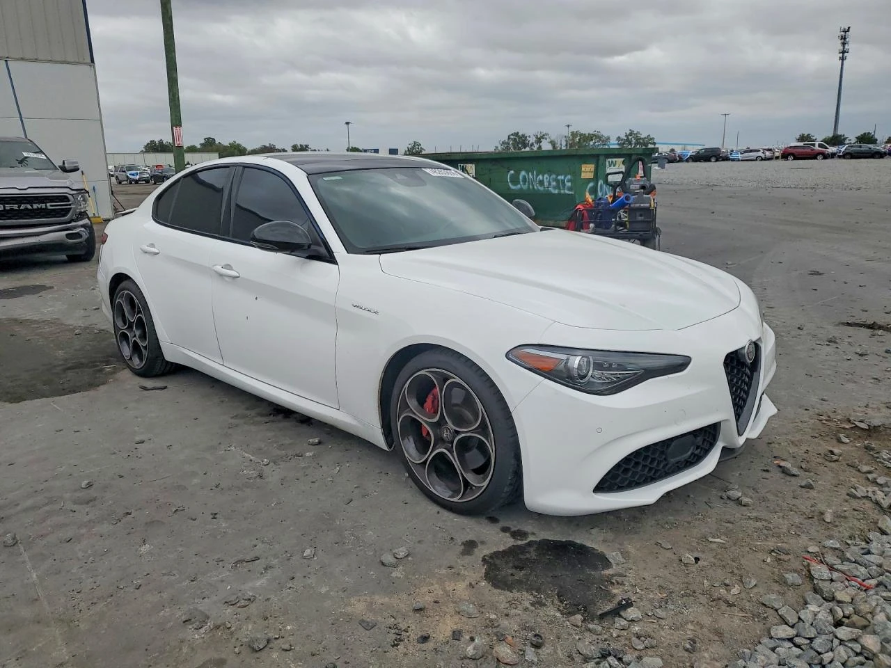 Alfa Romeo Giulia 2023 ALFA ROMEO GIULIA TI | Auto.bg — изображение 1