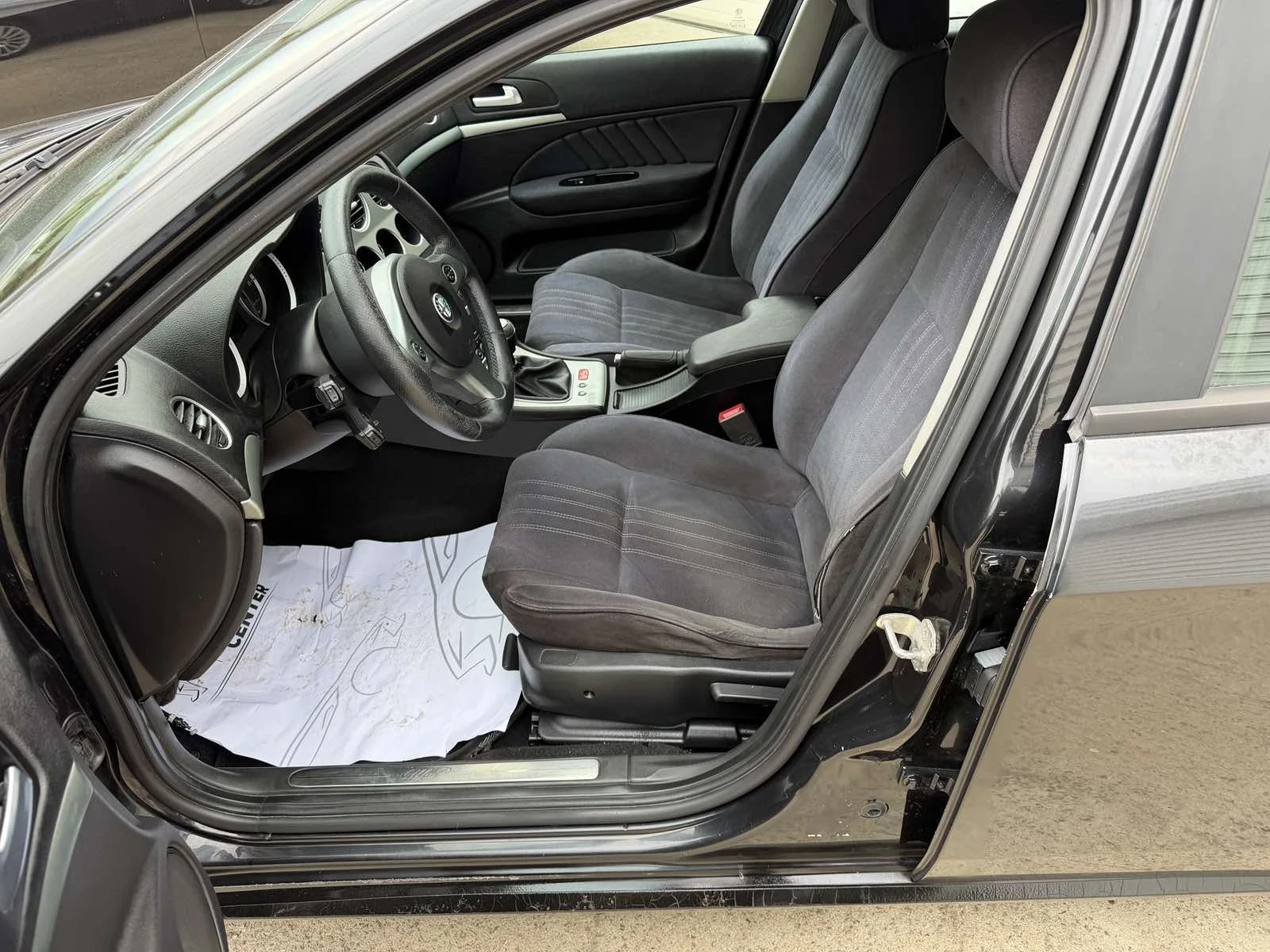 Alfa Romeo 159 sportwagon 1, 9 16V 150, снимка 9 - Автомобили и джипове - 54486765