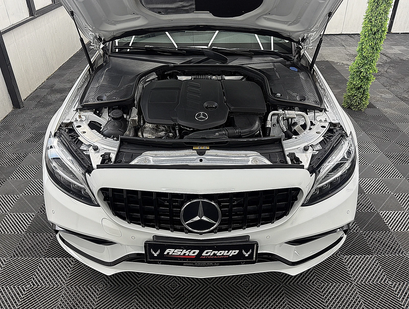 Mercedes-Benz C 220 AMG-line/ECO START STOP/СОБСТВЕН ЛИЗИНГ, снимка 17 - Автомобили и джипове - 54711782