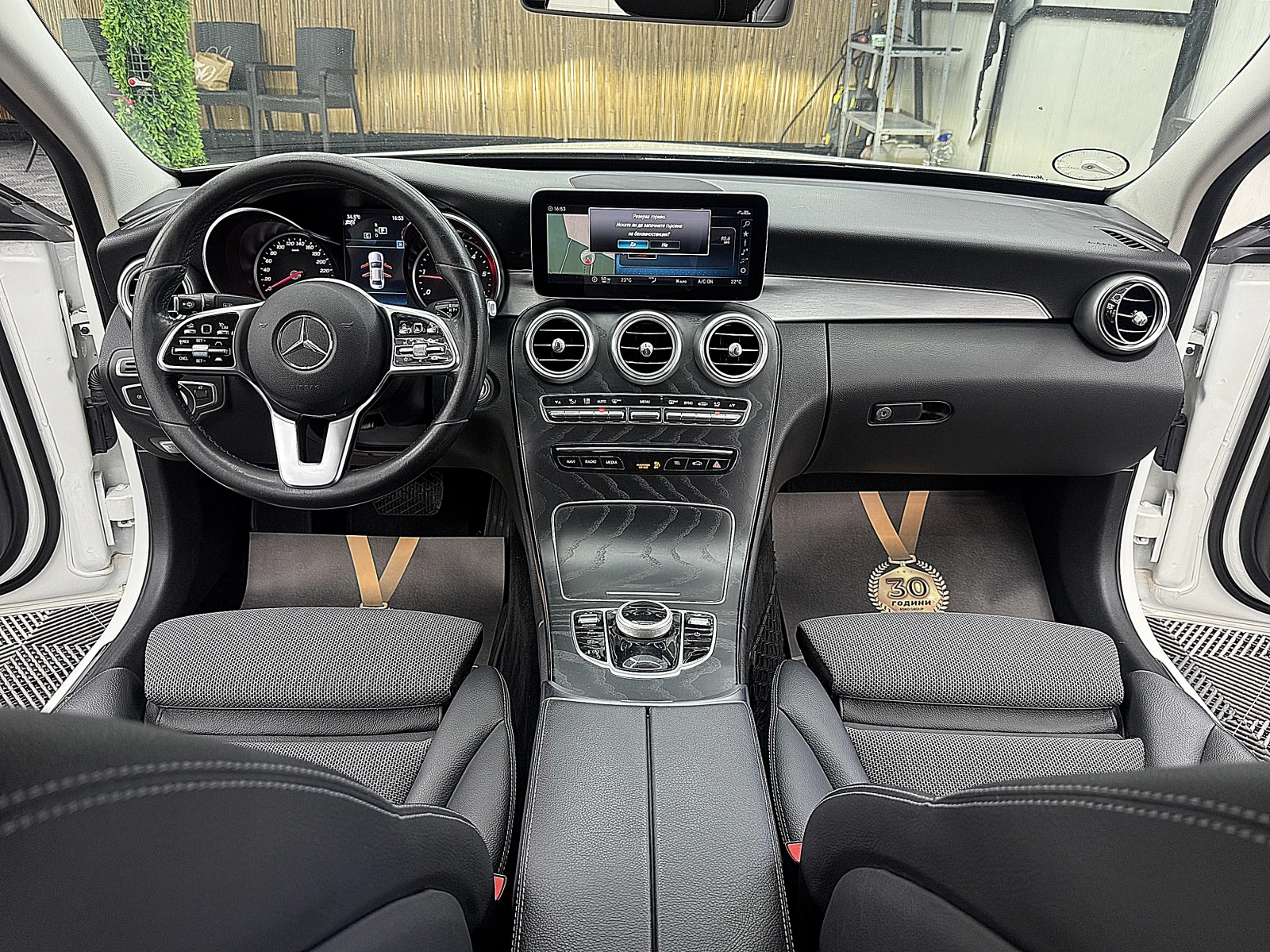 Mercedes-Benz C 220 AMG-line/ECO START STOP/СОБСТВЕН ЛИЗИНГ, снимка 12 - Автомобили и джипове - 54711782
