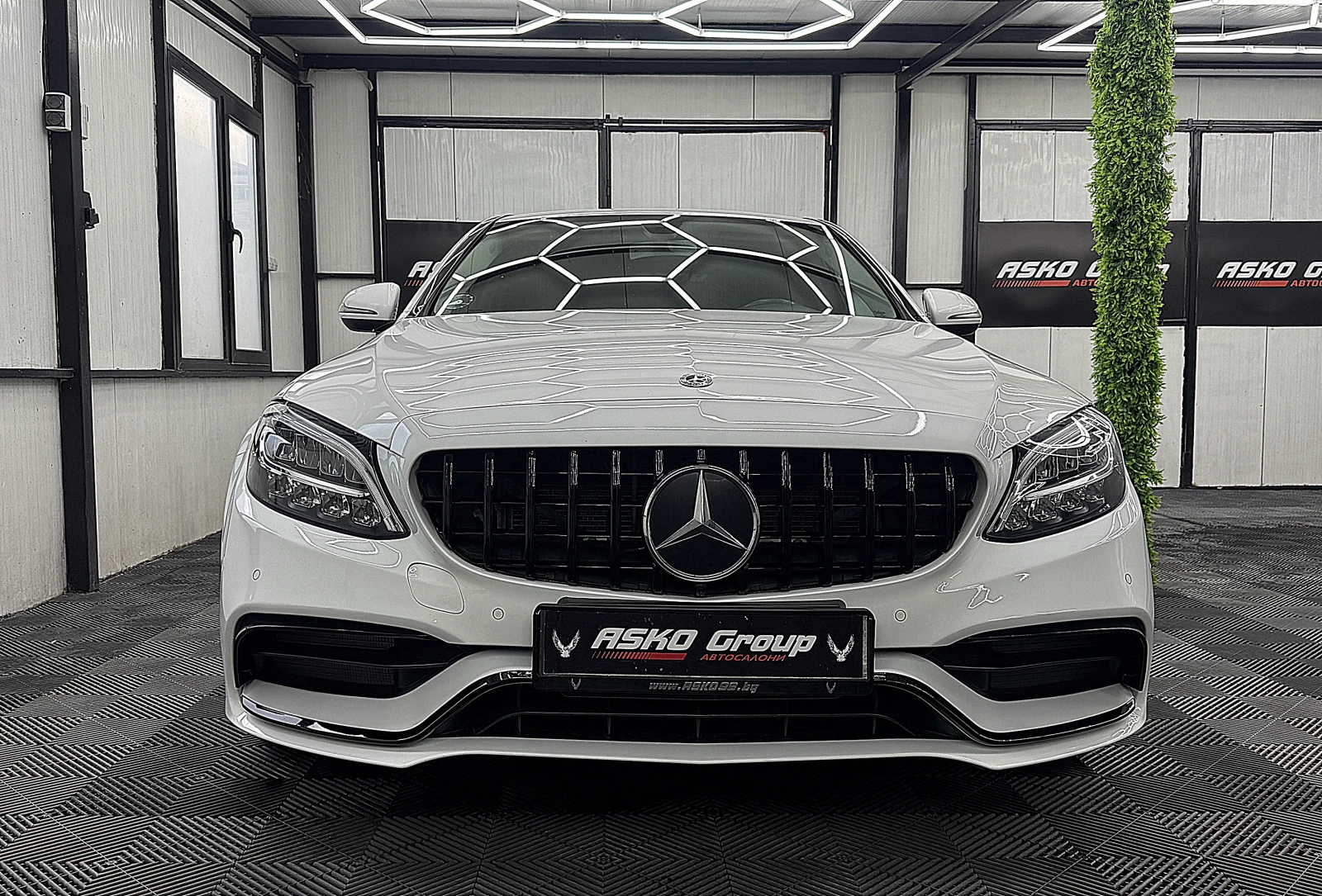 Mercedes-Benz C 220 AMG-line/ECO START STOP/СОБСТВЕН ЛИЗИНГ, снимка 2 - Автомобили и джипове - 54711782