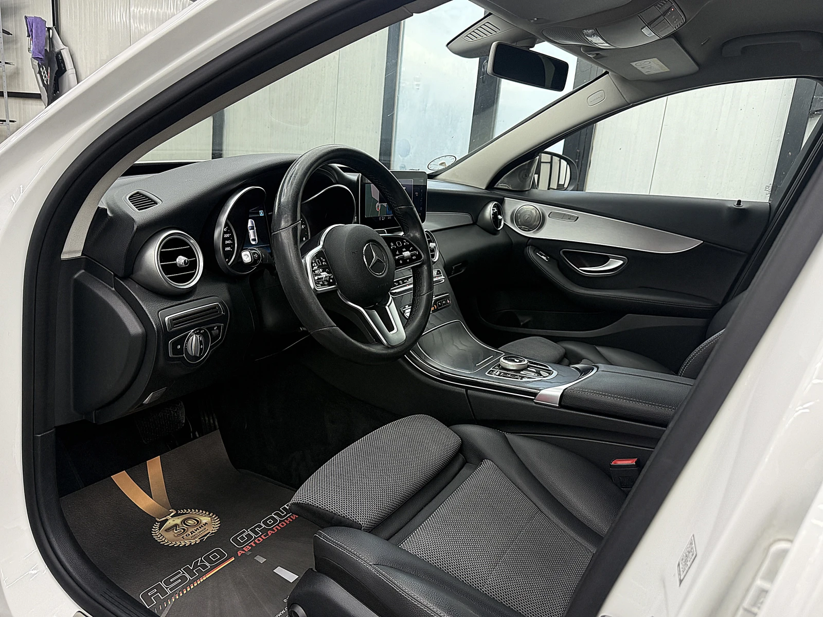Mercedes-Benz C 220 AMG-line/ECO START STOP/СОБСТВЕН ЛИЗИНГ, снимка 14 - Автомобили и джипове - 54711782