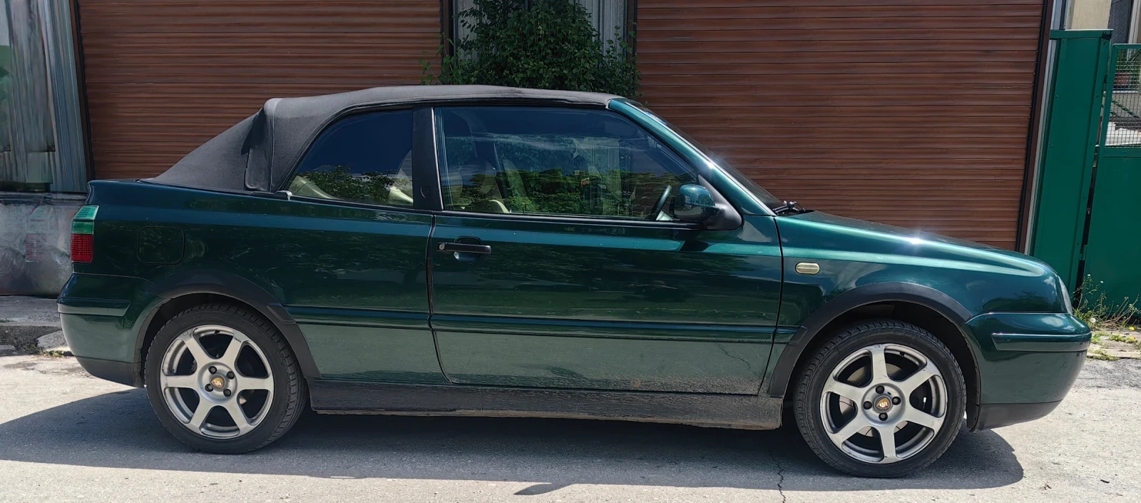 VW Golf 2.0i Karmann , снимка 3 - Автомобили и джипове - 54899391