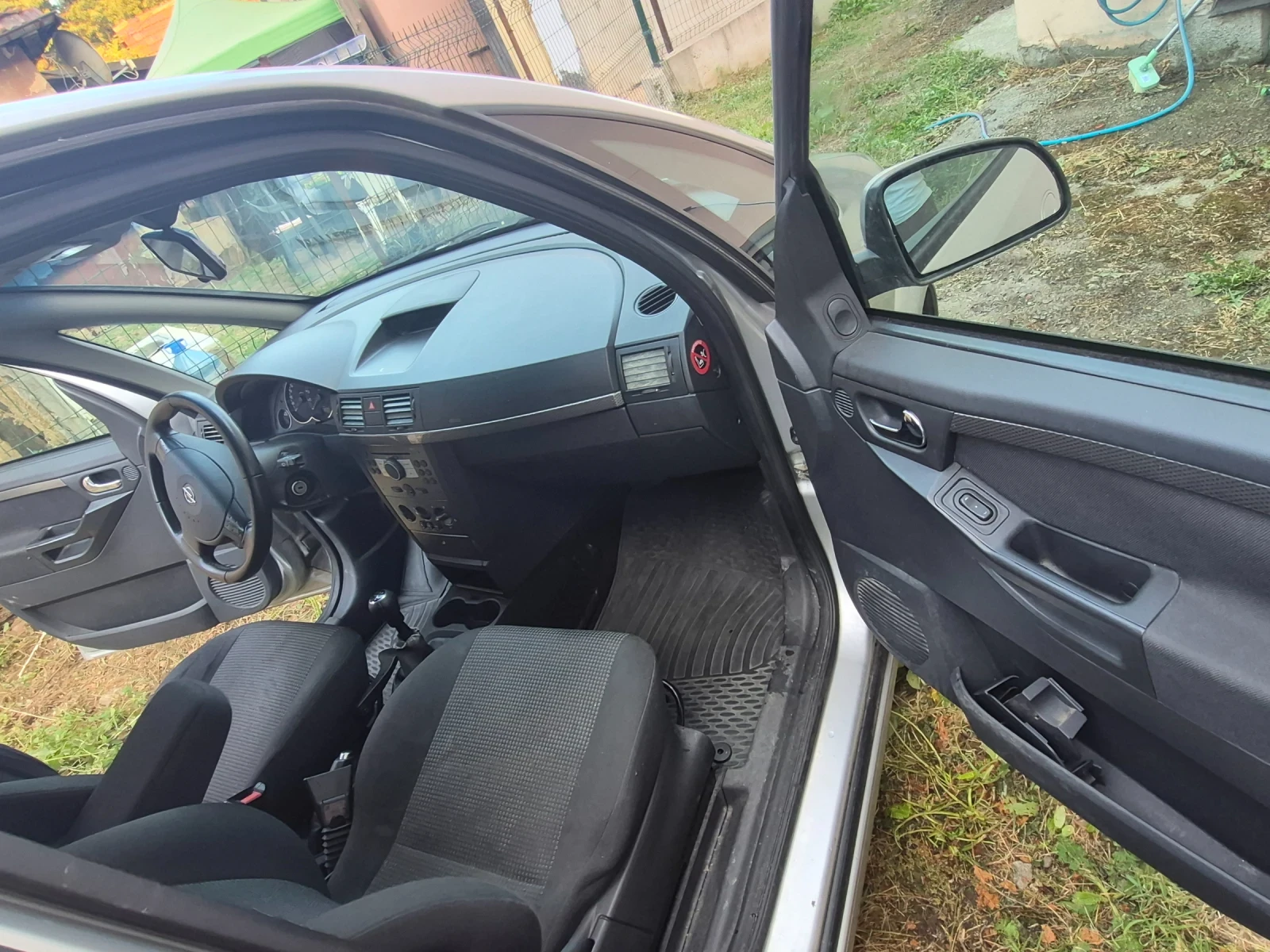 Opel Meriva, снимка 5 - Автомобили и джипове - 55772338