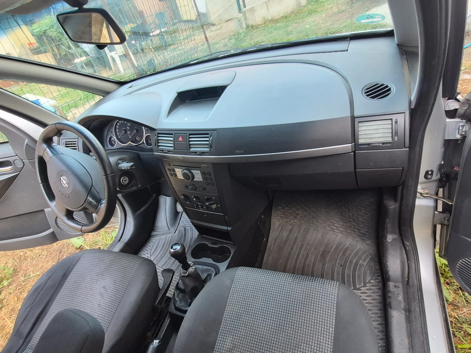 Opel Meriva, снимка 7 - Автомобили и джипове - 55772338
