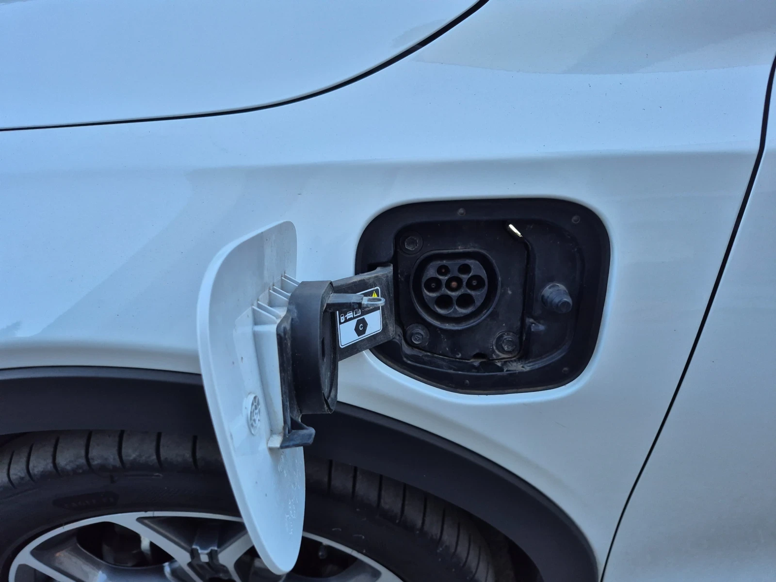Kia XCeed КОЛАТА Е НОВА  37000  PLUG-IN   ХИБРИД    , снимка 14 - Автомобили и джипове - 56295814