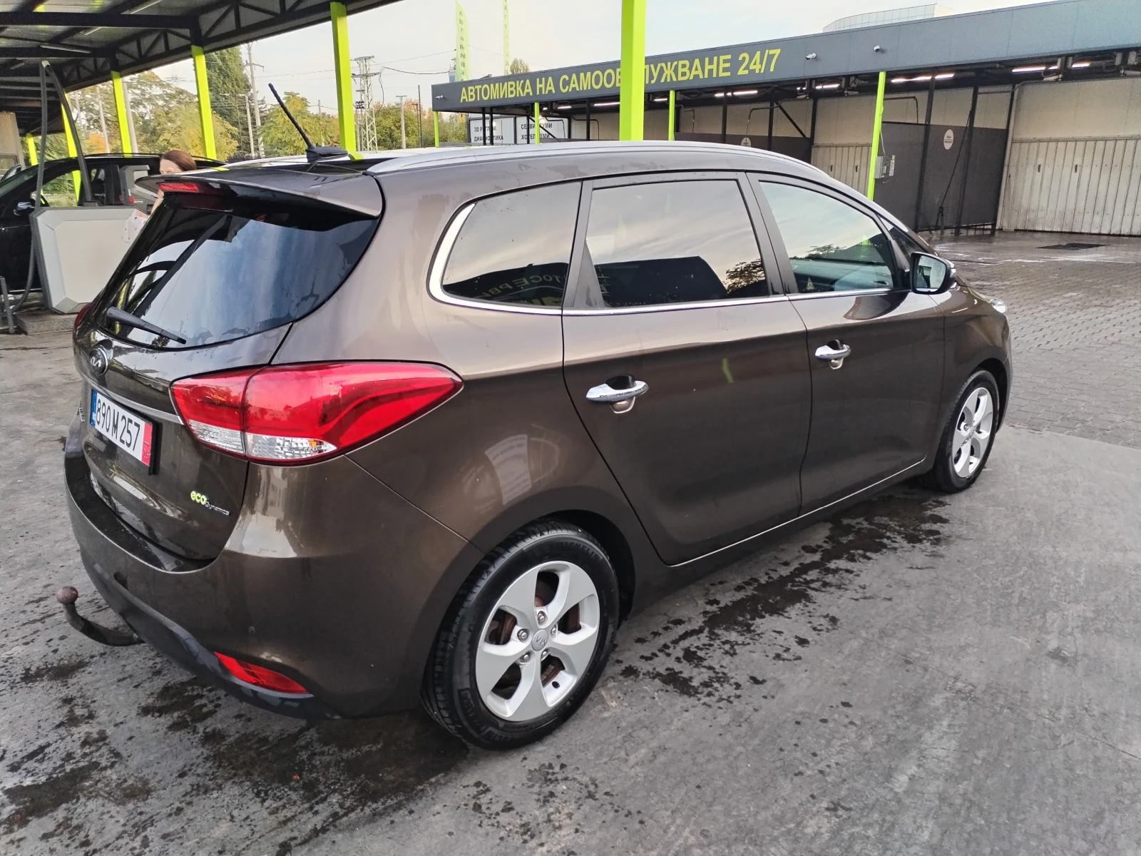 Kia Carens 1.6 GDI/камера/6+ 1 места , снимка 5 - Автомобили и джипове - 56415430