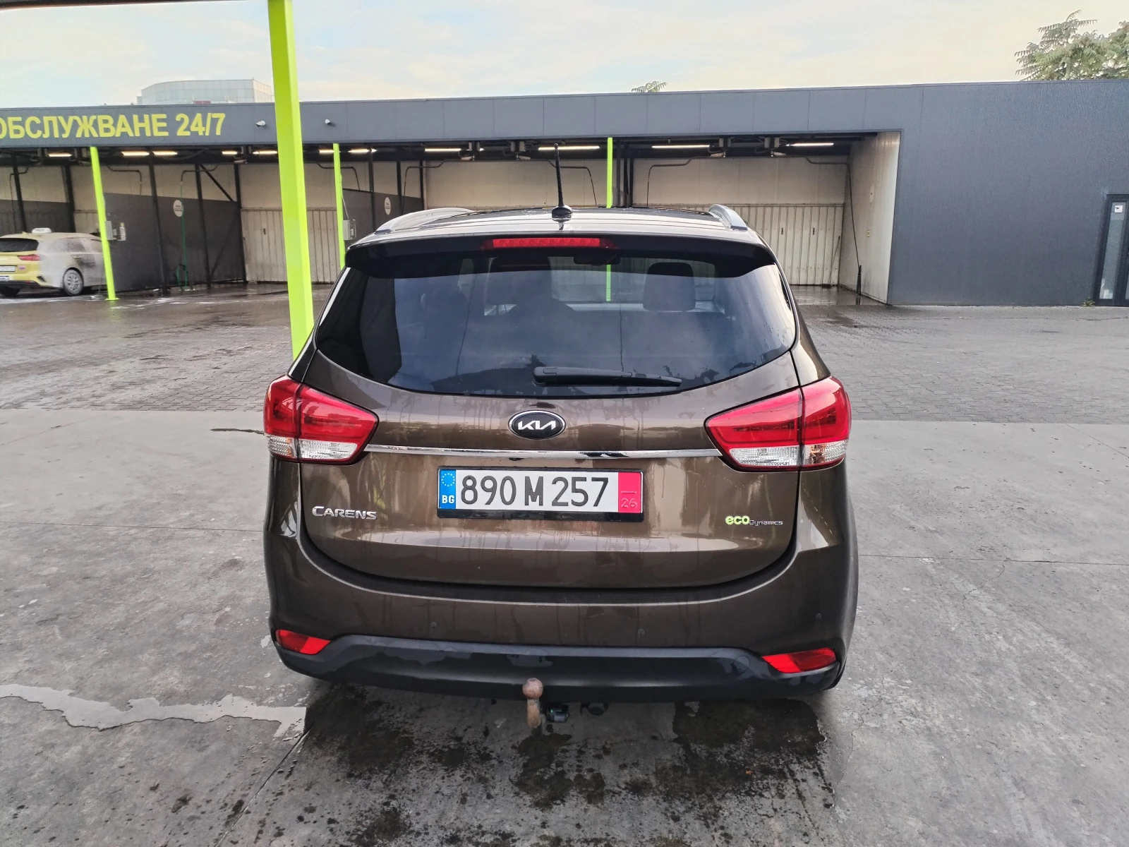 Kia Carens 1.6 GDI/камера/6+ 1 места , снимка 6 - Автомобили и джипове - 56415430