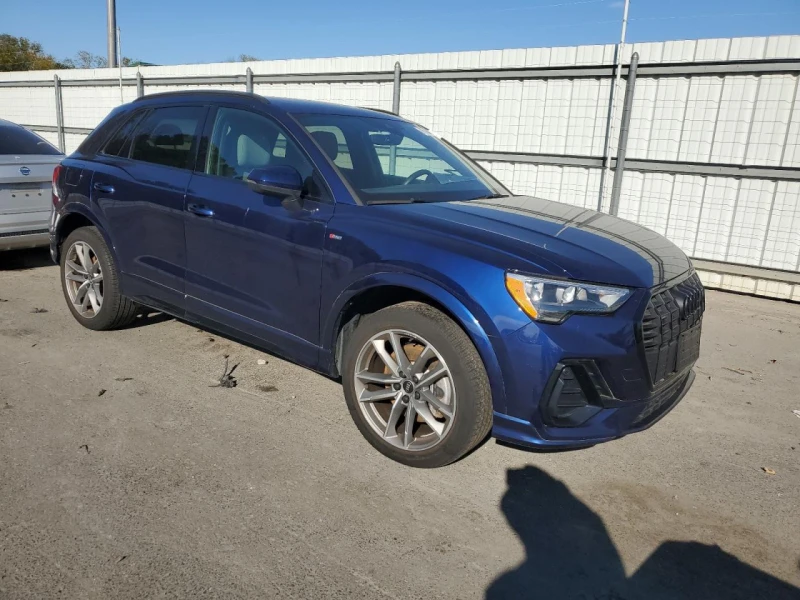 Audi Q3 2.0L 4 All wheel drive, снимка 6 - Автомобили и джипове - 48091545