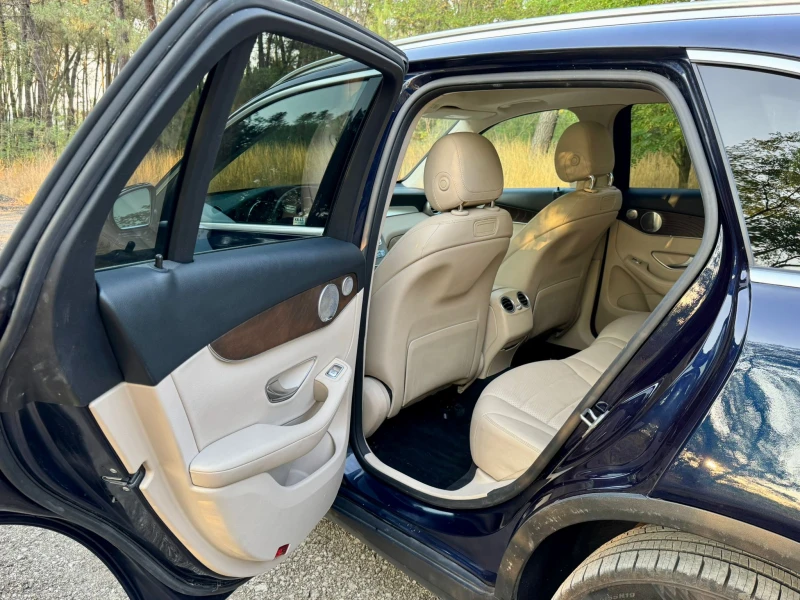 Mercedes-Benz GLC 300 4Matic * 360Cam * 9G-tronic, снимка 9 - Автомобили и джипове - 52598590