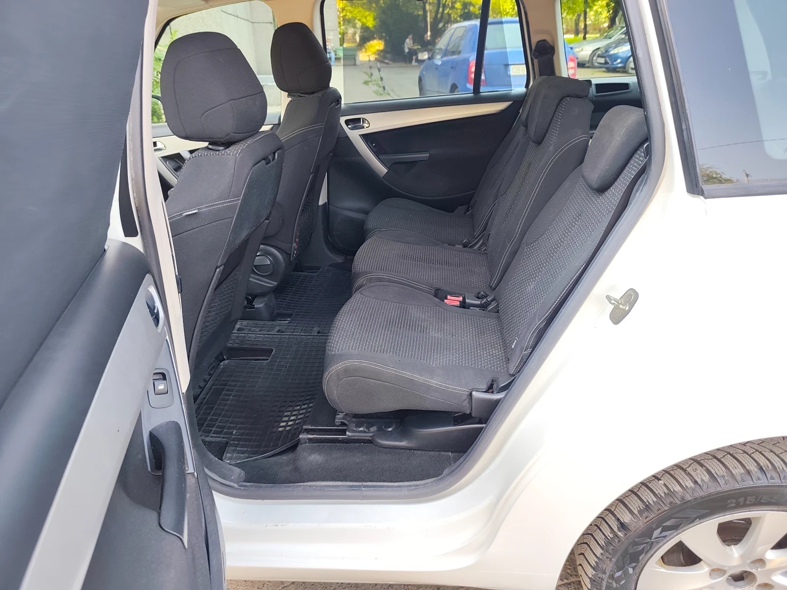 Citroen Grand C4 Picasso 1.6 HDI Facelift! 7МЕСТА !АВТОМАТИK!! * !ТОП, снимка 12 - Автомобили и джипове - 54911649
