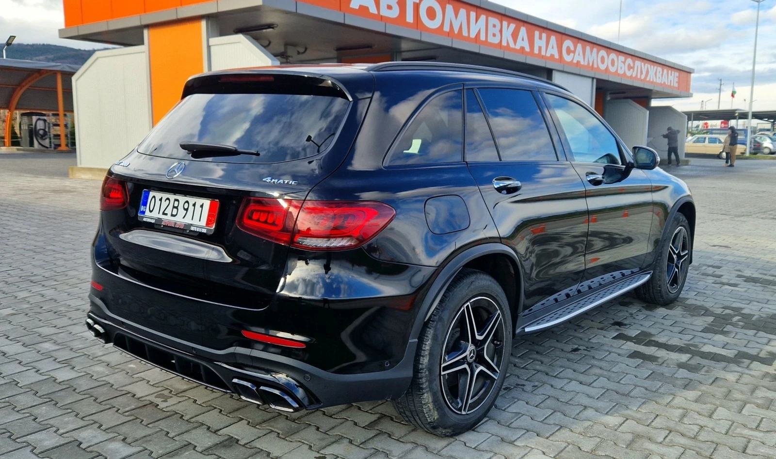 Mercedes-Benz GLC 300   4Matik  AMG - изображение 3