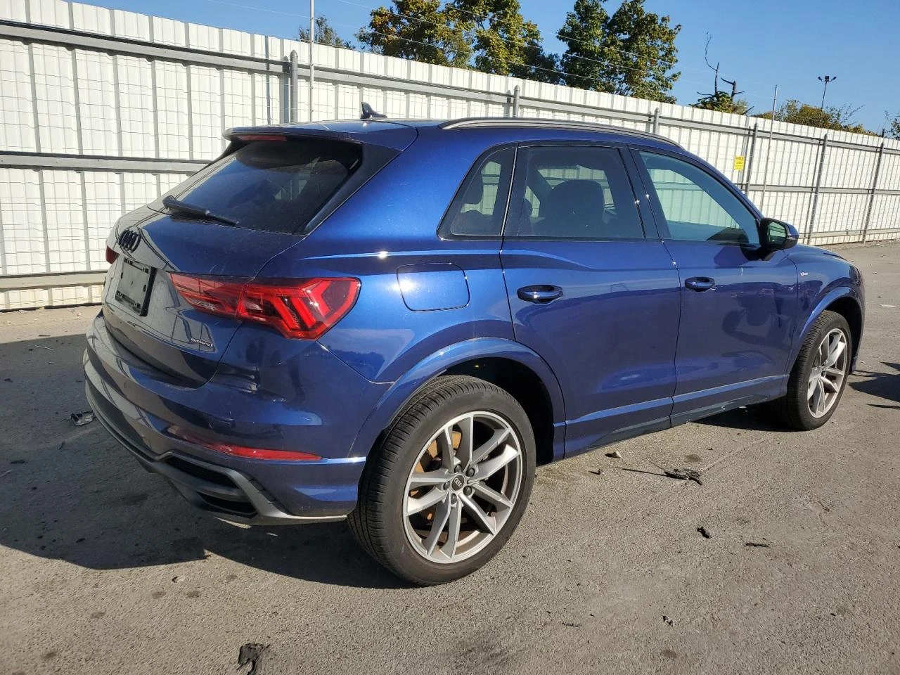 Audi Q3 2.0L 4 All wheel drive - изображение 5