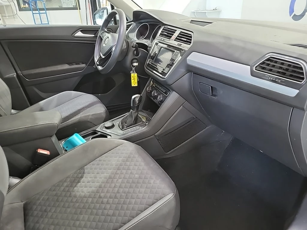 VW Tiguan * TRENDLINE * CARFAX * БЕЗ ПЪРВОНАЧАЛНА ВНОСКА - изображение 10