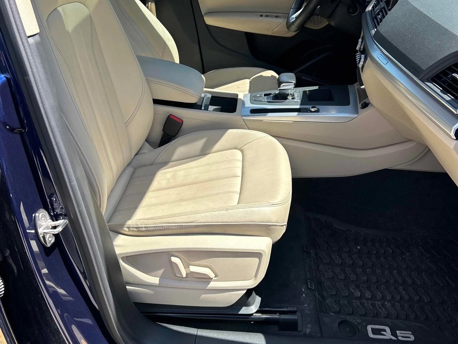 Audi Q5 Technik/Quattro/B&O/HUD/Pano, снимка 9 - Автомобили и джипове - 54770519