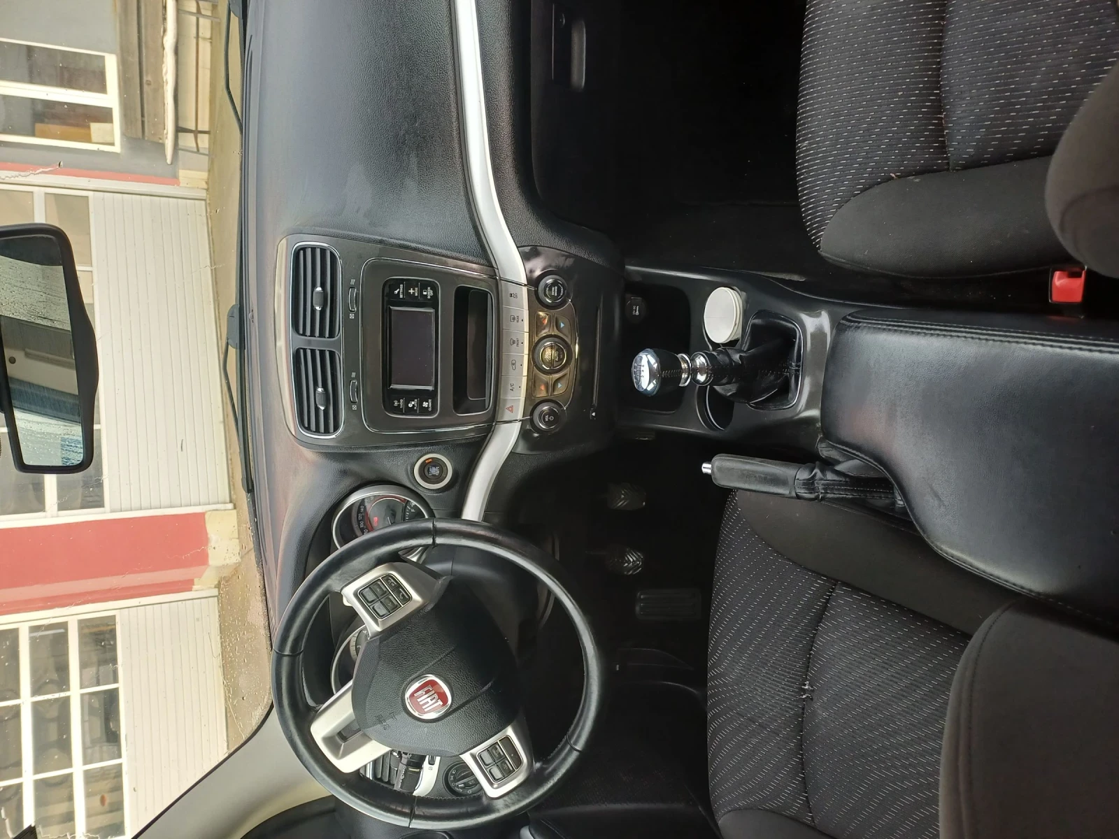 Fiat Freemont, снимка 5 - Автомобили и джипове - 54817861