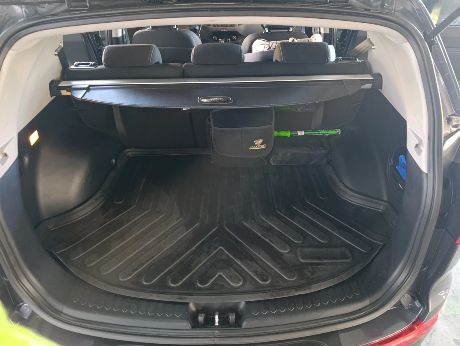 Kia Sportage 1.6 GDI, снимка 9 - Автомобили и джипове - 54898573