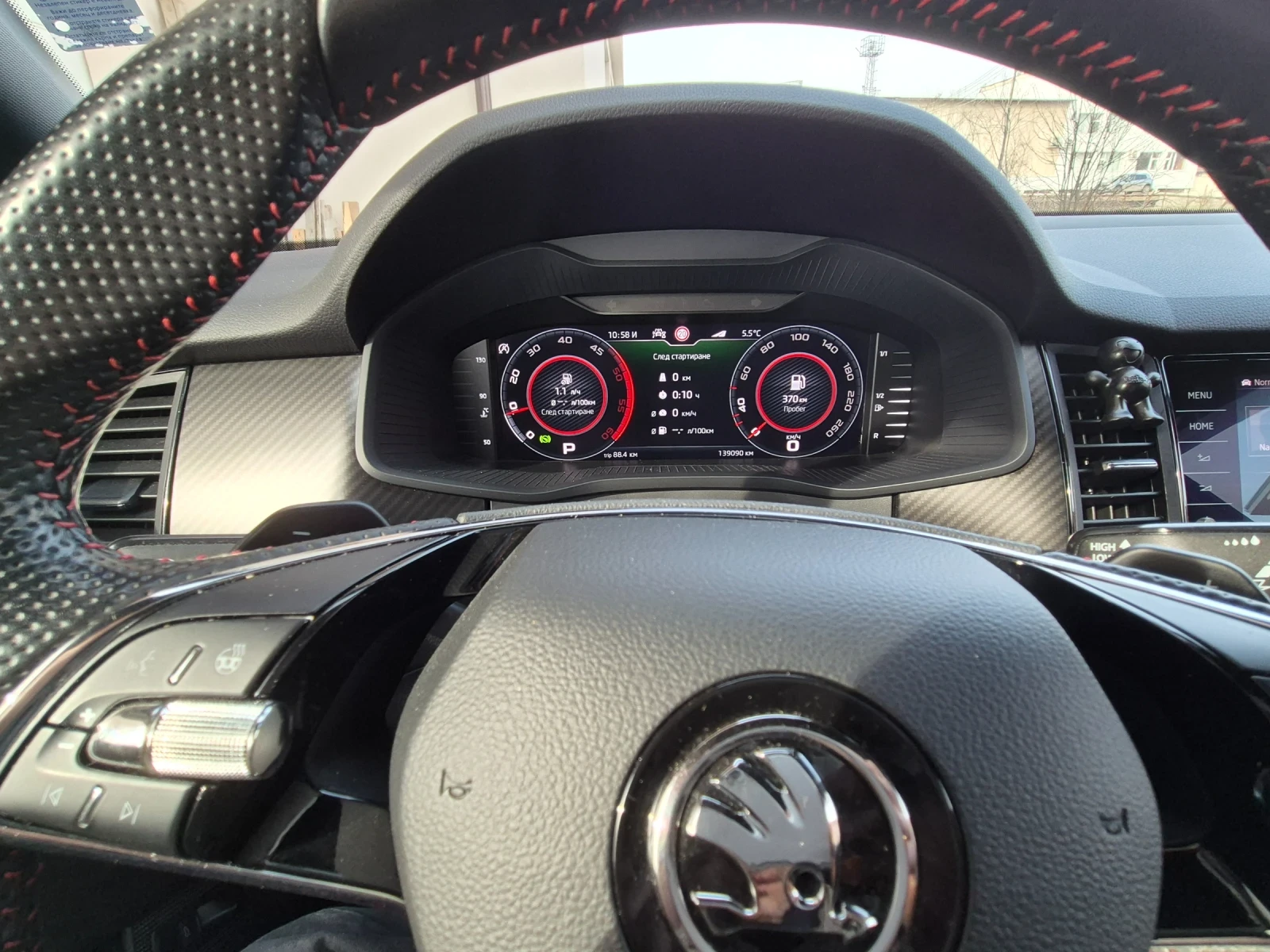 Skoda Kodiaq 2.0 TDI Vrs, 4x4, ACC, DCC, снимка 7 - Автомобили и джипове - 55491651