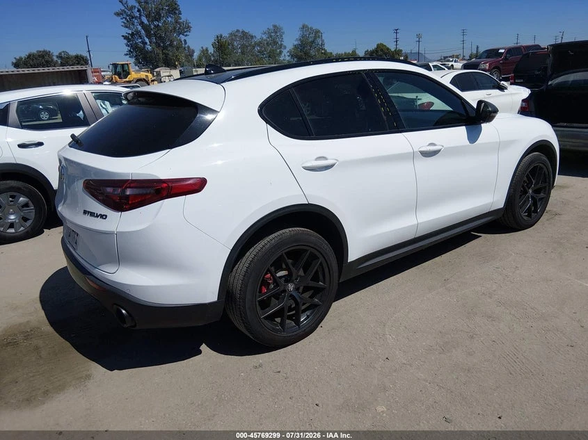 Alfa Romeo Stelvio 2.0l Ti Sport Awd, снимка 4 - Автомобили и джипове - 55591580