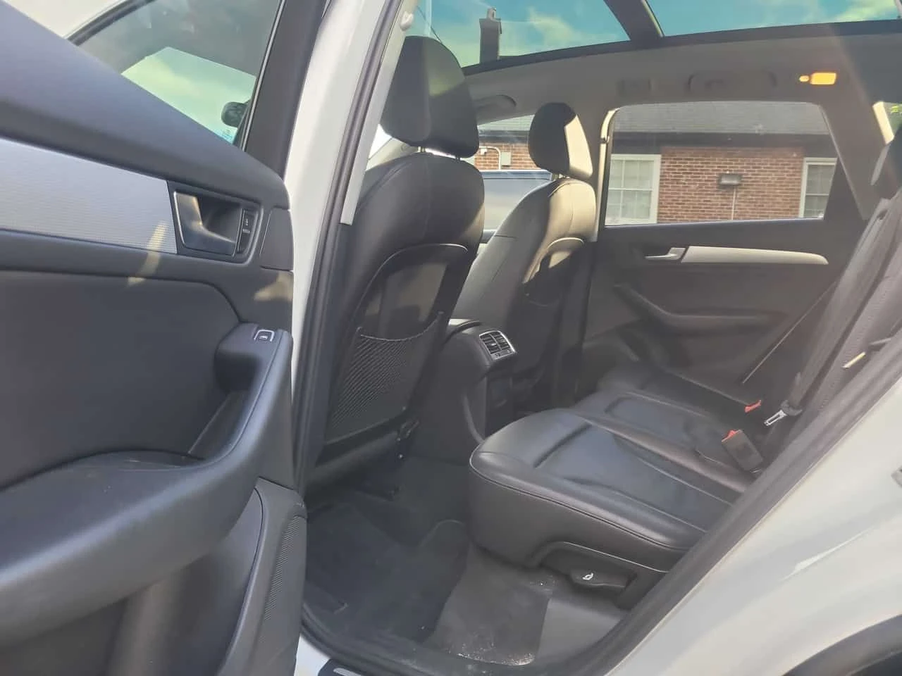 Audi Q5 * quattro 4dr 2.0T Progressiv * CARFAX * АВТОКРЕДИ, снимка 10 - Автомобили и джипове - 55645444