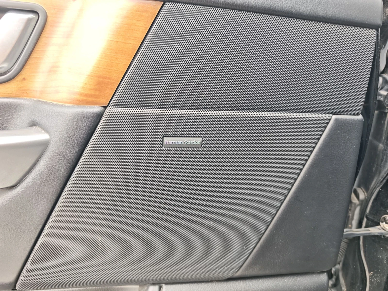 Land Rover Discovery, снимка 13 - Автомобили и джипове - 55729535