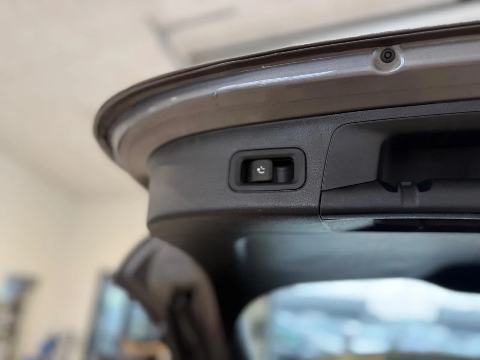 Mercedes-Benz EQA 250 ACC, снимка 15 - Автомобили и джипове - 56612387
