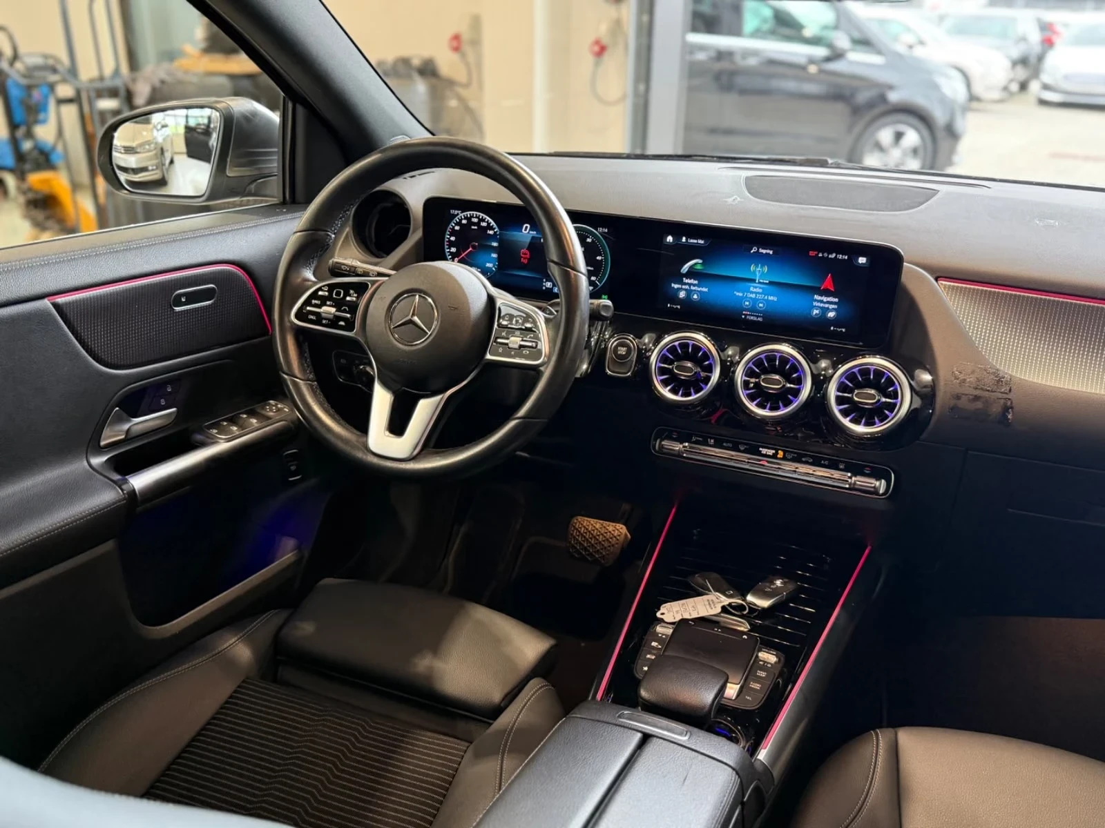 Mercedes-Benz EQA 250 ACC, снимка 8 - Автомобили и джипове - 56612387