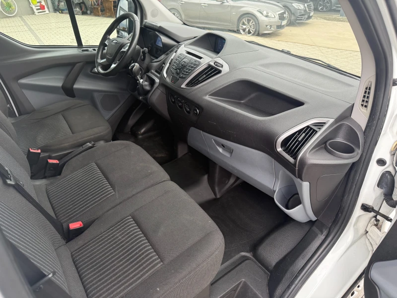 Ford Transit Custom 2.2TDCI Климатик L1H1 Euro 5, снимка 10 - Бусове и автобуси - 53286262