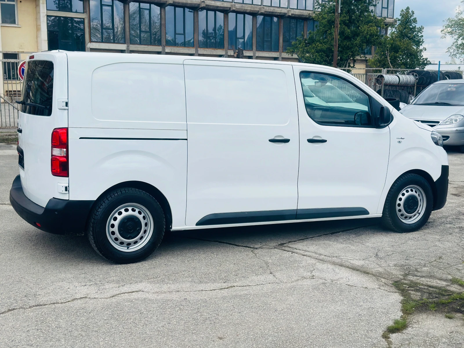 Toyota Proace 1.6HDI-116кс - изображение 8