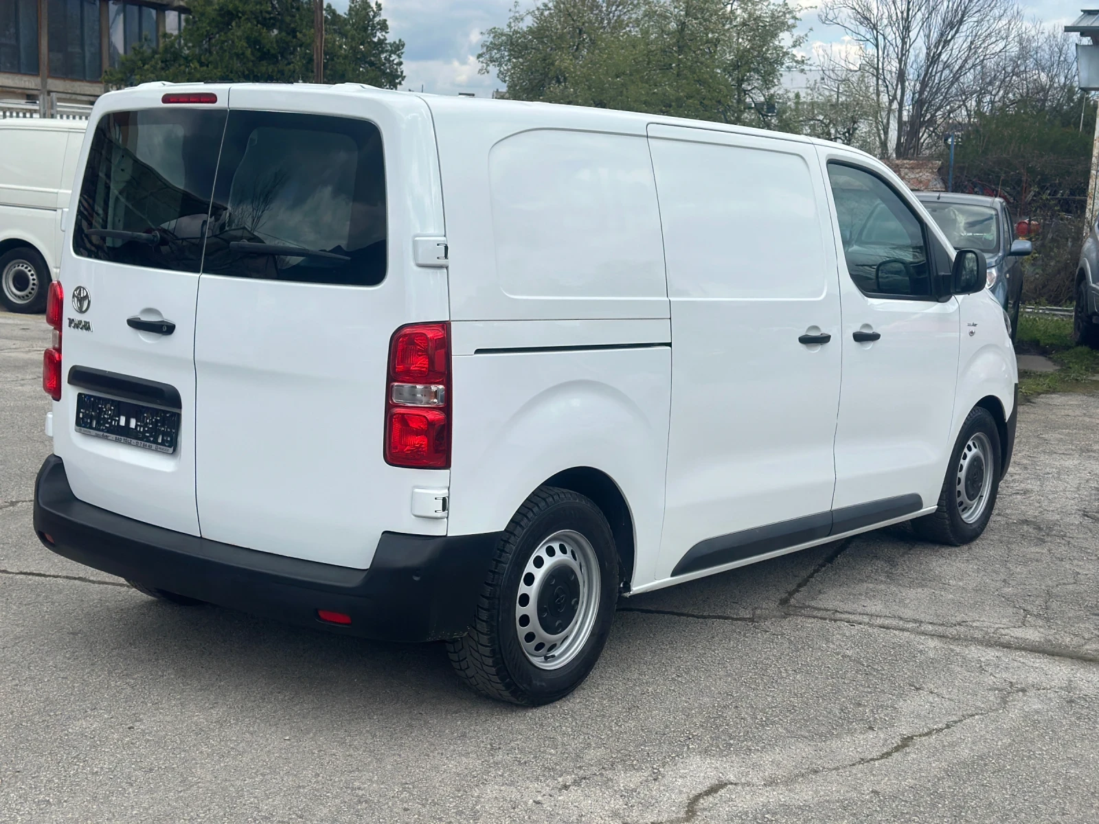 Toyota Proace 1.6HDI-116кс - изображение 7