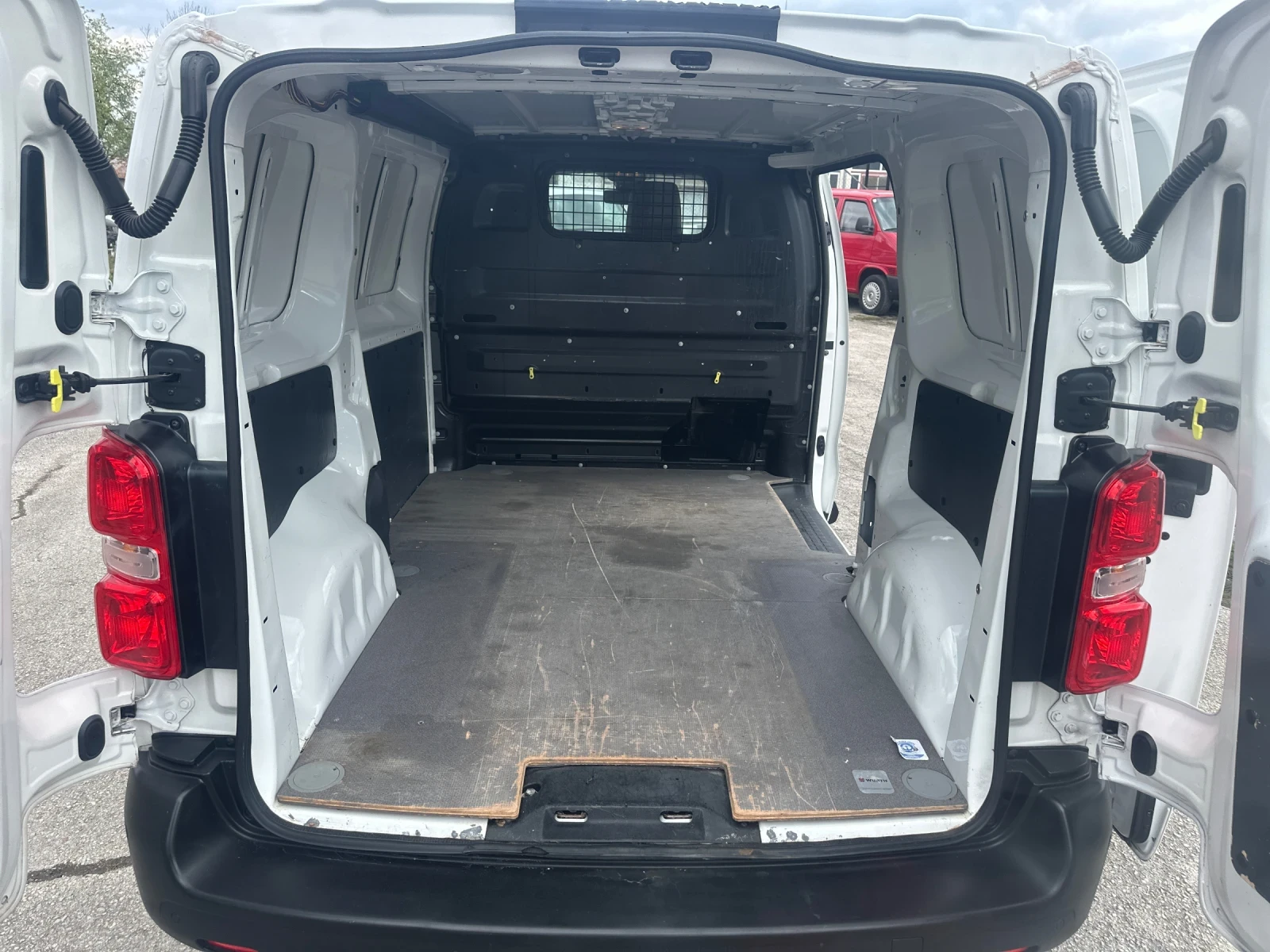 Toyota Proace 1.6HDI-116кс - изображение 9