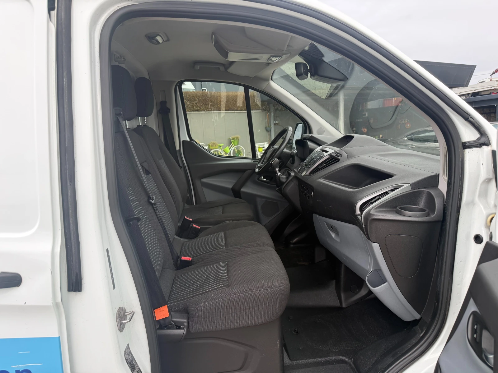 Ford Transit Custom 2.2TDCI Климатик L1H1 Euro 5 - изображение 9