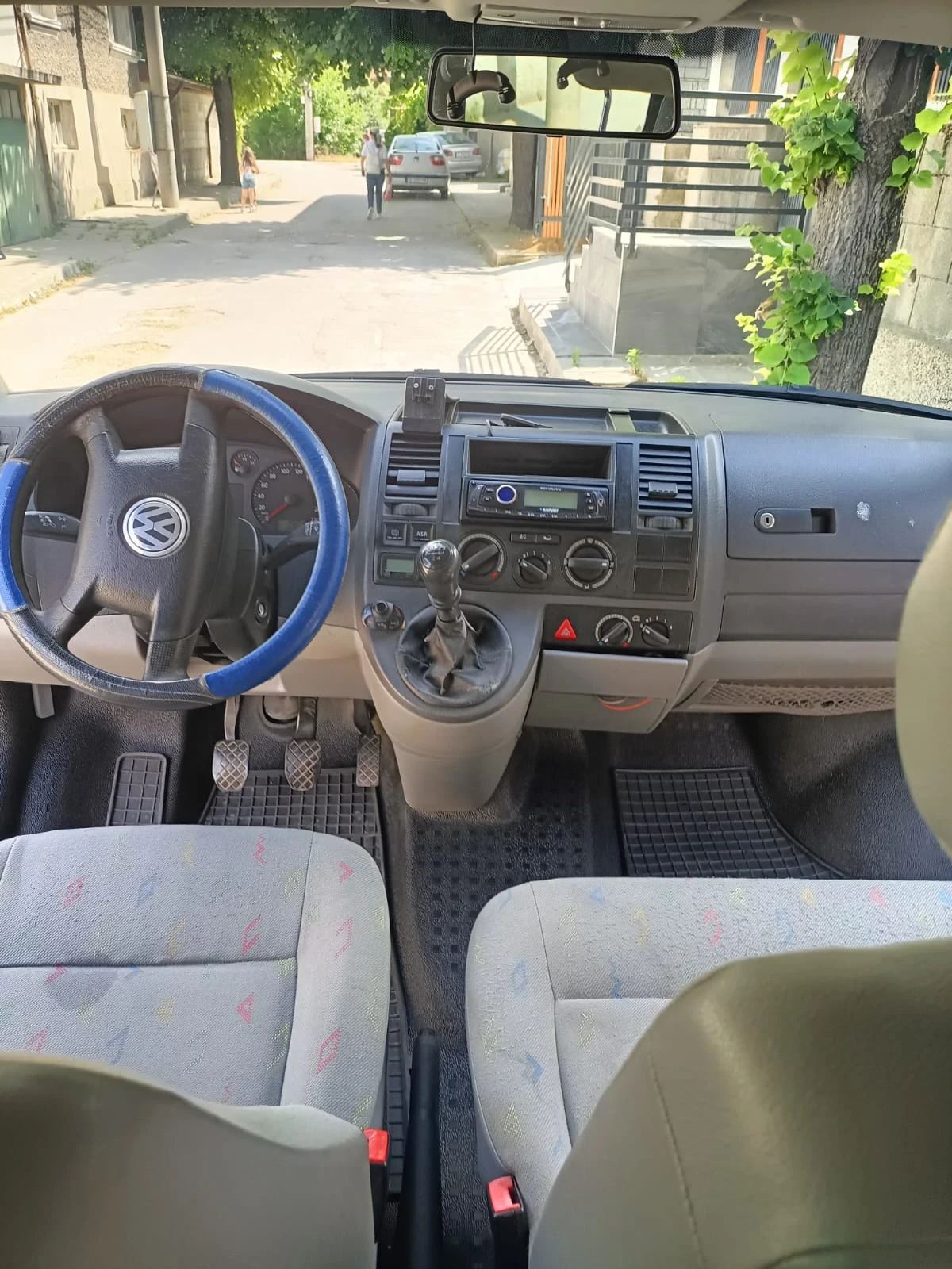 VW Transporter 1.9TDI - T5, снимка 6 - Бусове и автобуси - 55038035