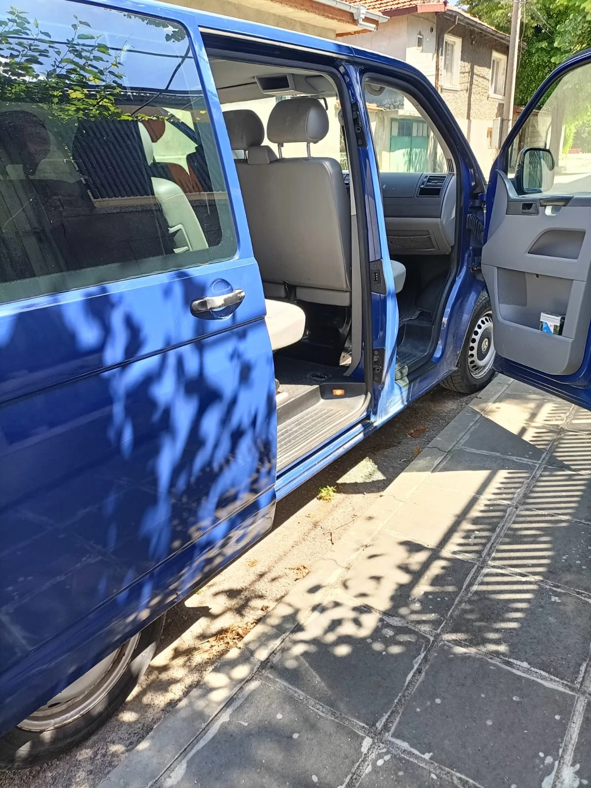 VW Transporter 1.9TDI - T5, снимка 9 - Бусове и автобуси - 55038035
