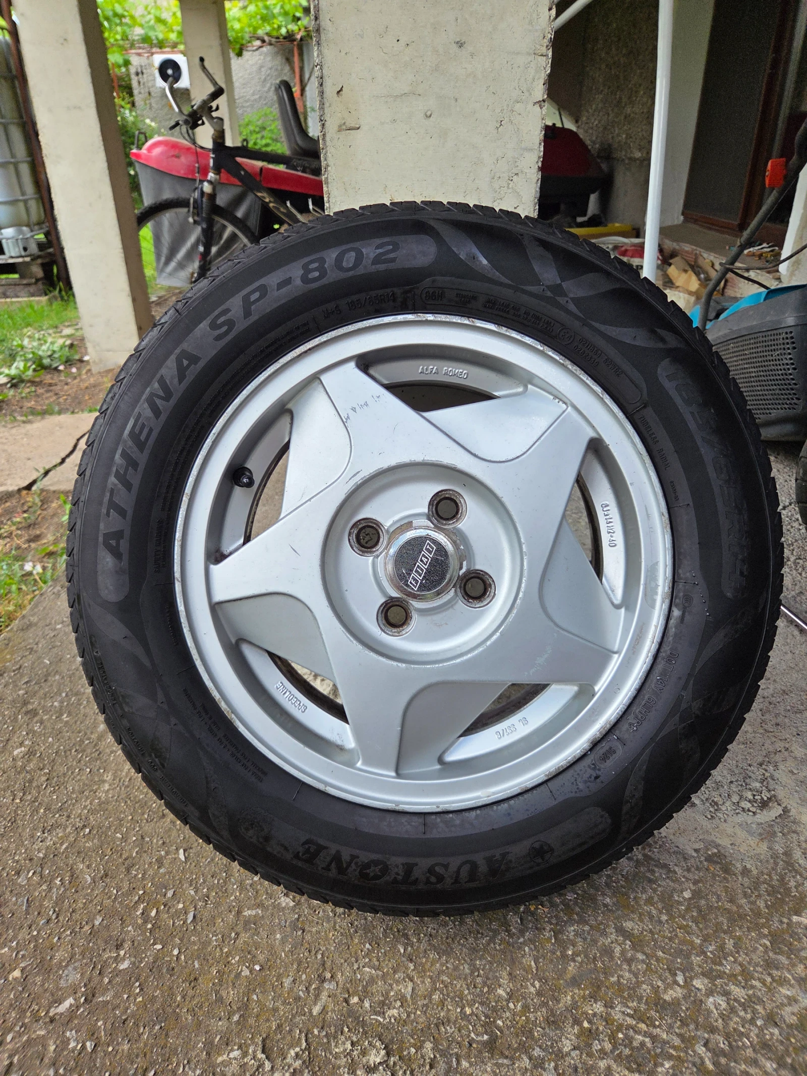 Гуми с джанти Други 185/65R14, снимка 4 - Гуми и джанти - 54892410
